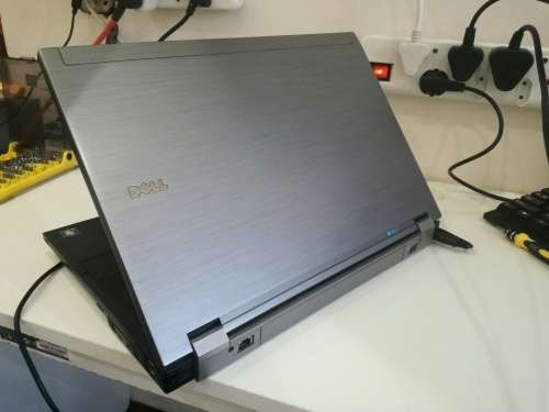 **LATE ENTRY**Beautiful DELL LATITUDE E6510*i5-520m*4gb DDR3*500GB HDD*HD DISPLAY*DVD WRITER